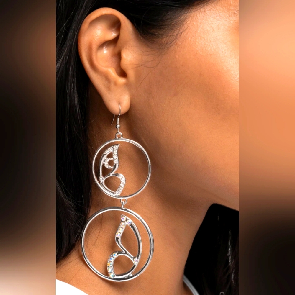 Paparazzi White Iridescent Butterfly Fish hook Earrings! NIP!🦋💞